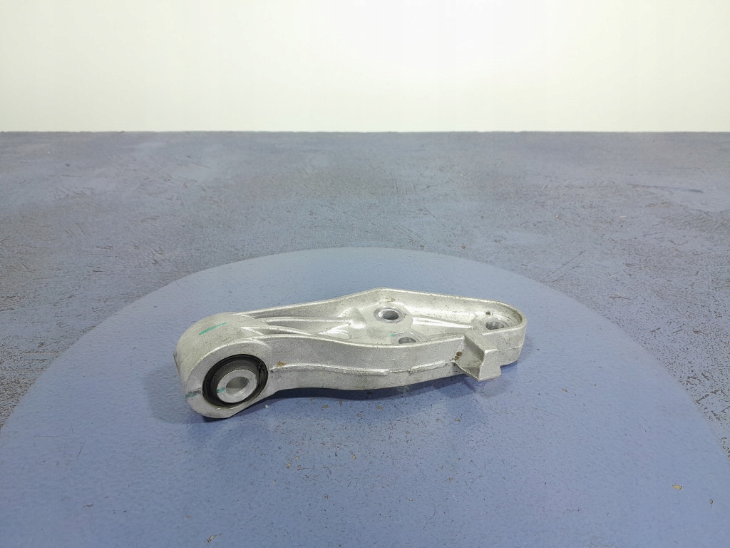VOLVO XC40 I ​​​​LIFT 2.0 B3 HYB 163 CP SUPORT CUTIE AUT 32138290 Product image