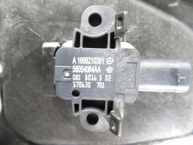 GEAM STÂNGA FATA INFINITI Q30 Product image