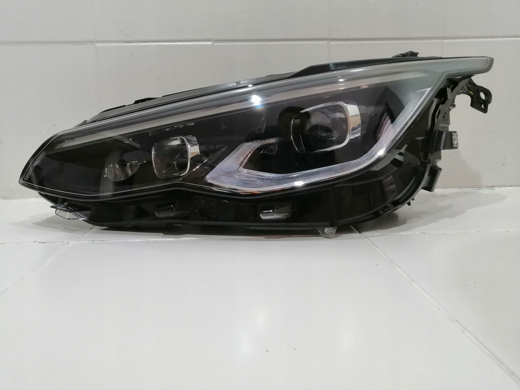 LAMP FATA STANGA VW GOLF VIII 8 5H1 Product image