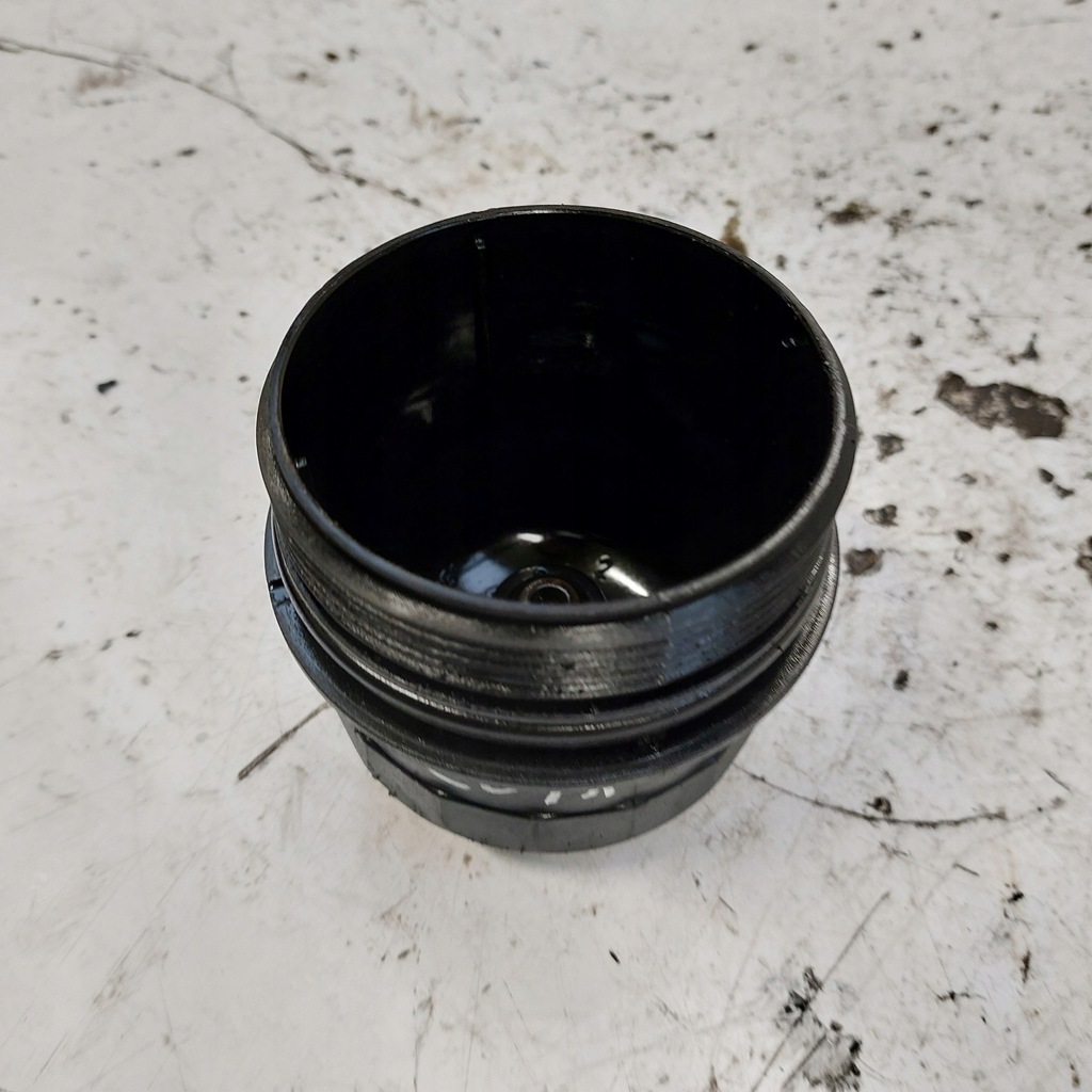 Volvo V40 II 2.0D D4204T14 Cook Corcek Filtru de ulei Cap 31321084 Product image