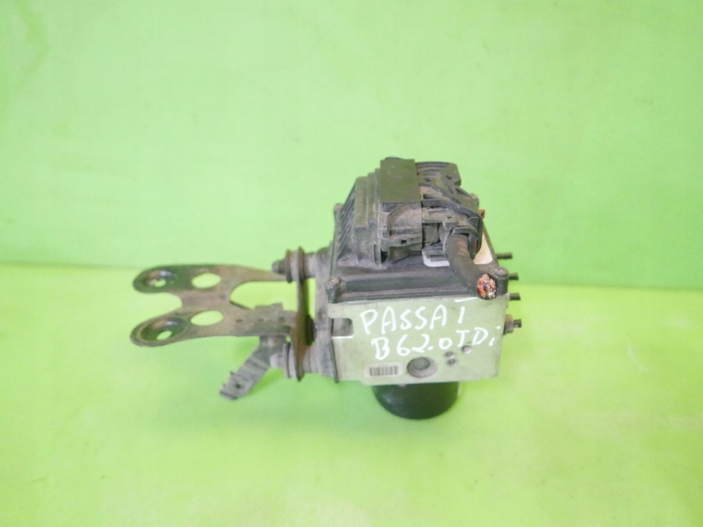 Pompa ABS 3C0614095Q TRW VW PASSAT B6 2.0 TDI 16V 05-09 Product image
