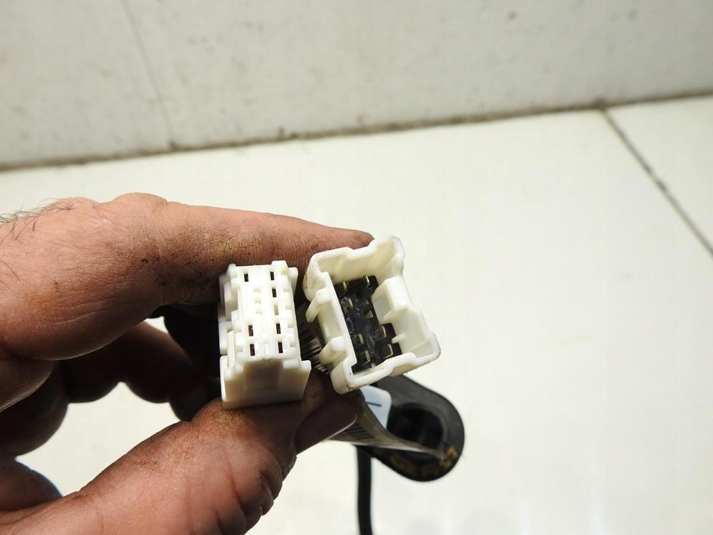INSTALARE UȘĂ CABLĂ DREAPTA NISSAN QASHQAI 24127JD101B Product image