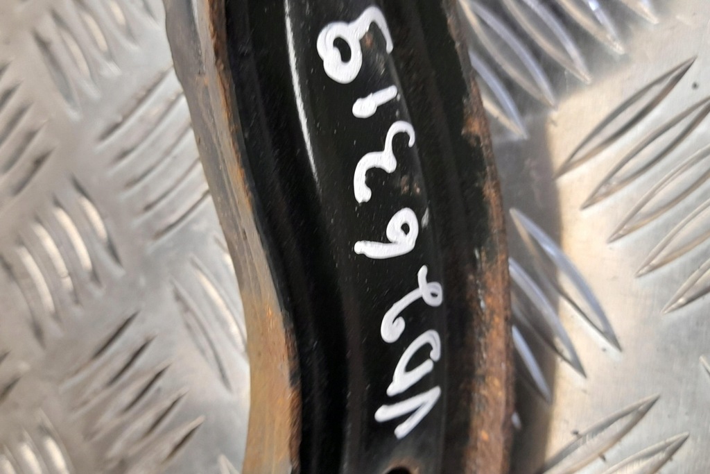 Brațul frontal superior Front stânga Tesla Model S 600653200B 270KW 2015 Product image
