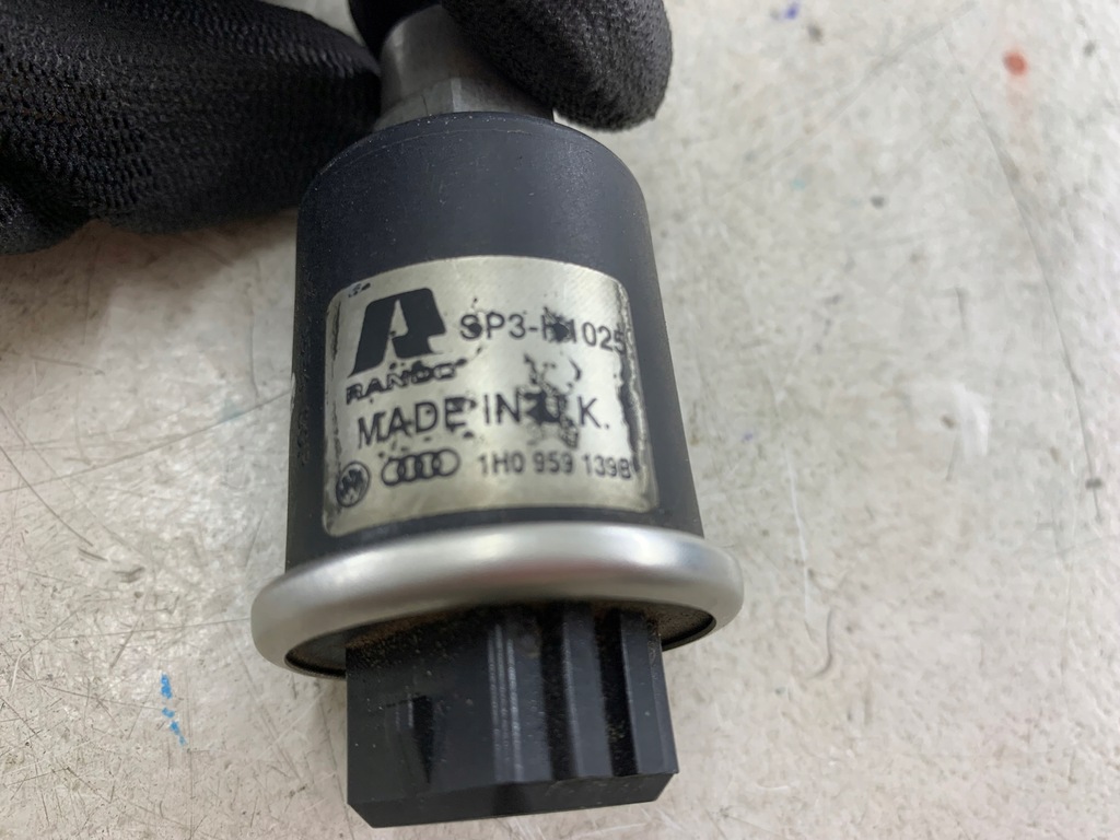 SENSOR AER CONDITIONAT VW GOLF IV 1H0959139B Product image