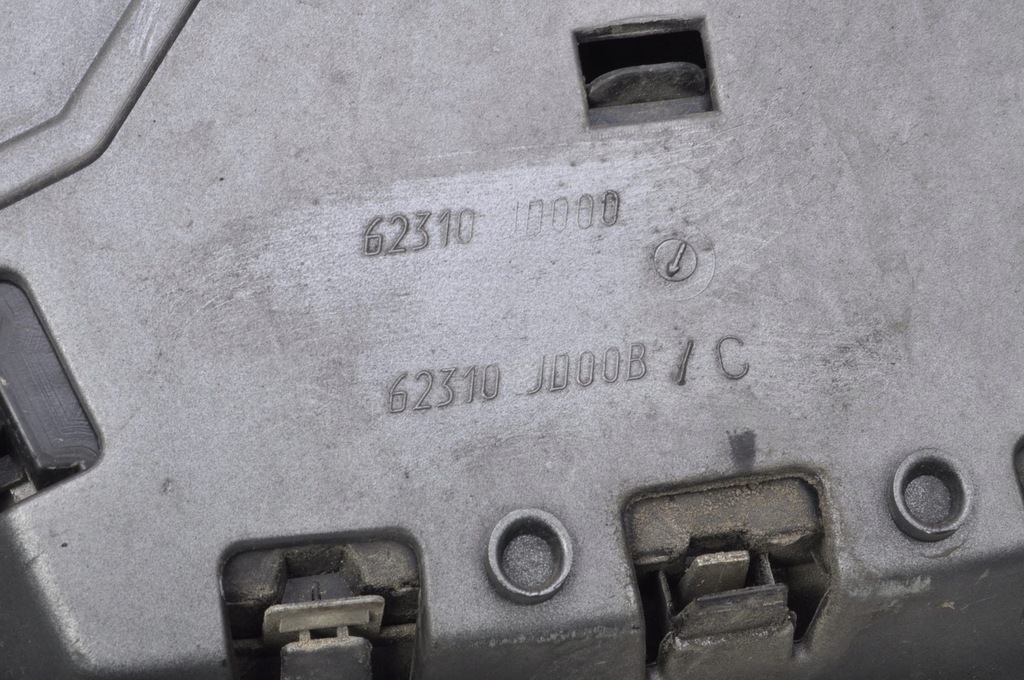 GRIL FRAUDE NISSAN QASHQAI J10 62310JD000 Product image