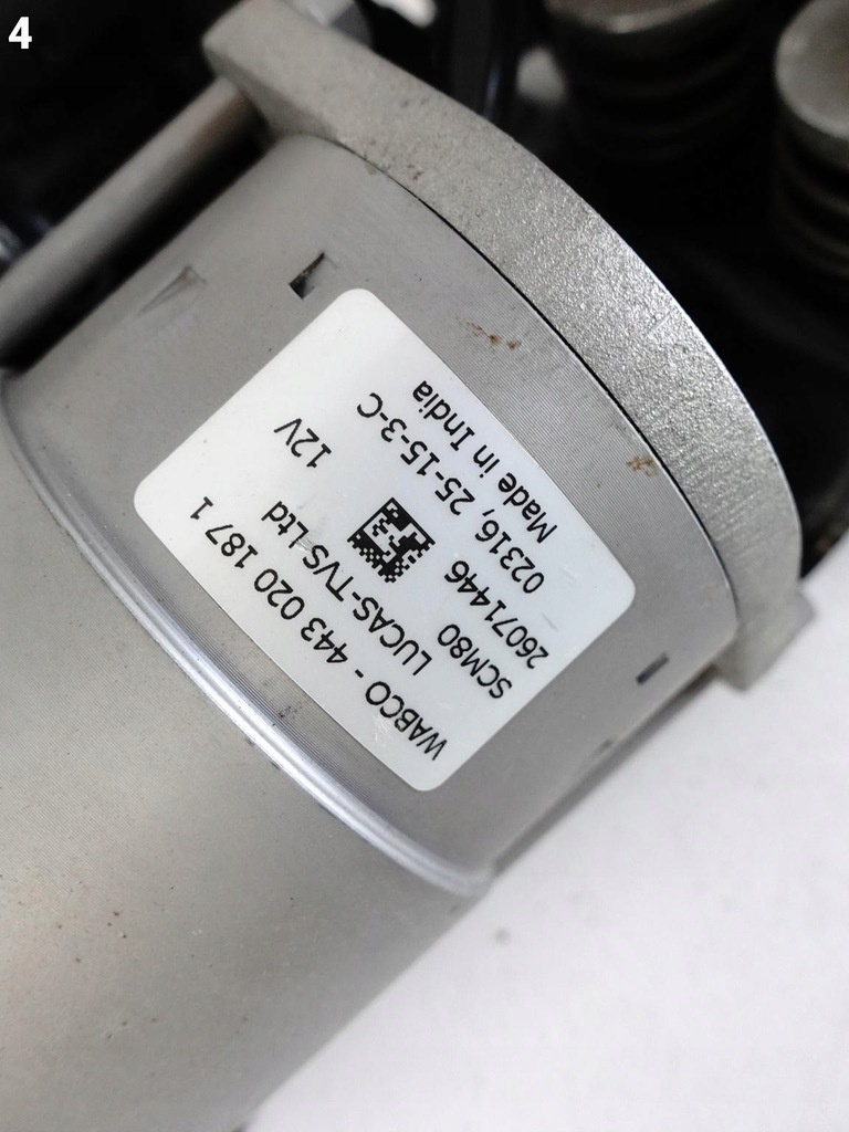 AUDI A8 S8 4H0 D4 09-17 COMPRESOR SUSPENSII Pneumatice WABCO 74 CP Product image