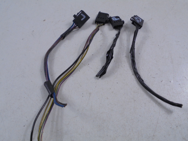 SAAB 9-3 93 II CUBE CONECTOR ELECTRIC LĂMPURI SPATE 4D SEDAN LIFT 4BUC Product image