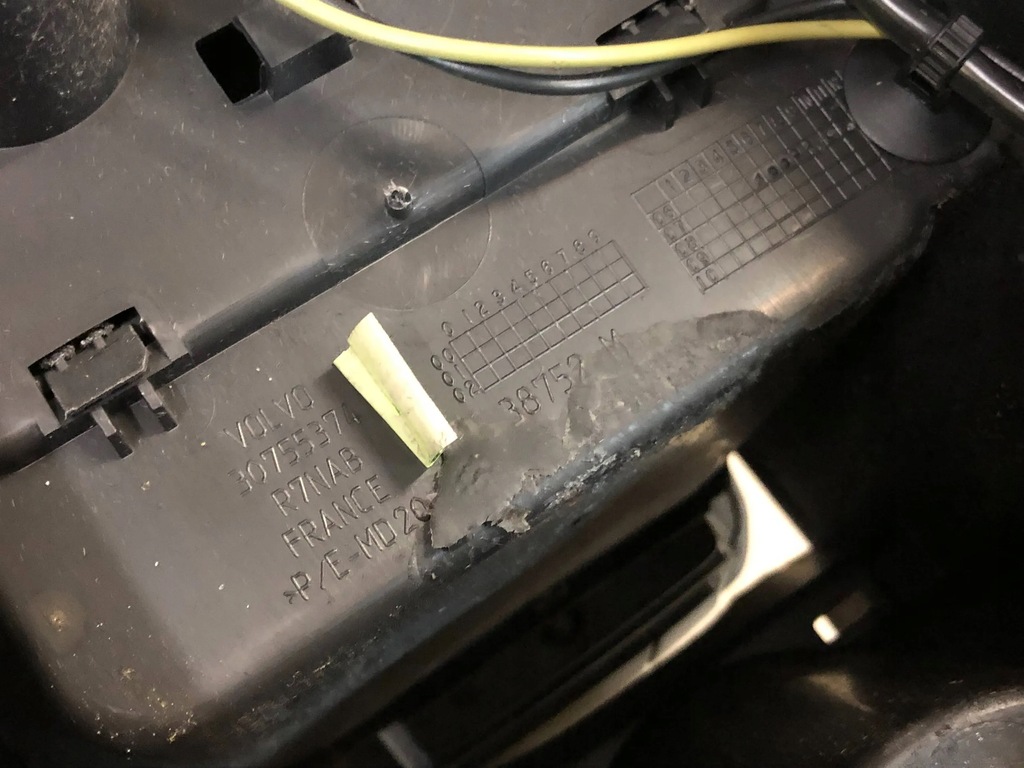 TUNEL CENTRAL COTIERA VOLVO S40 V50 30755375 Product image