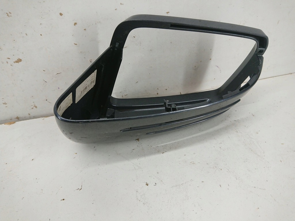 Mercedes-Benz E Clasa 212 W212 Carcasă oglindă din față dreapta Product image