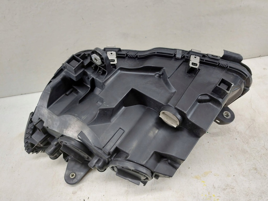 Mercedes-Benz C Clasa 205 H7 W205 H7 Fața frontală a lămpii din față Product image