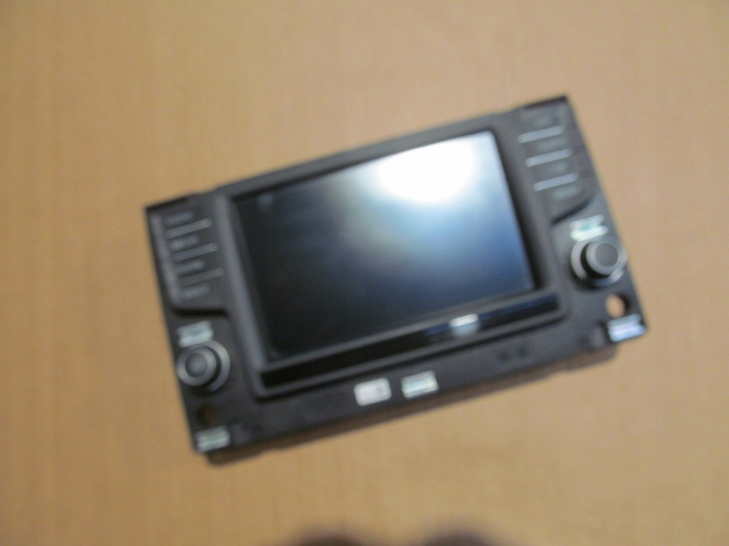 VW PASSAT 14-20 PANOU RADIO NAVIGATION ECRAN C401 Product image