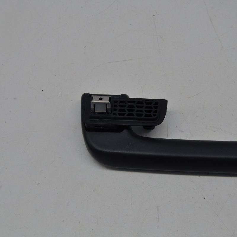 Mânerul drept din spate al Audi A4 Avant (8W5, B9) 4M0857608 3.0L Product image