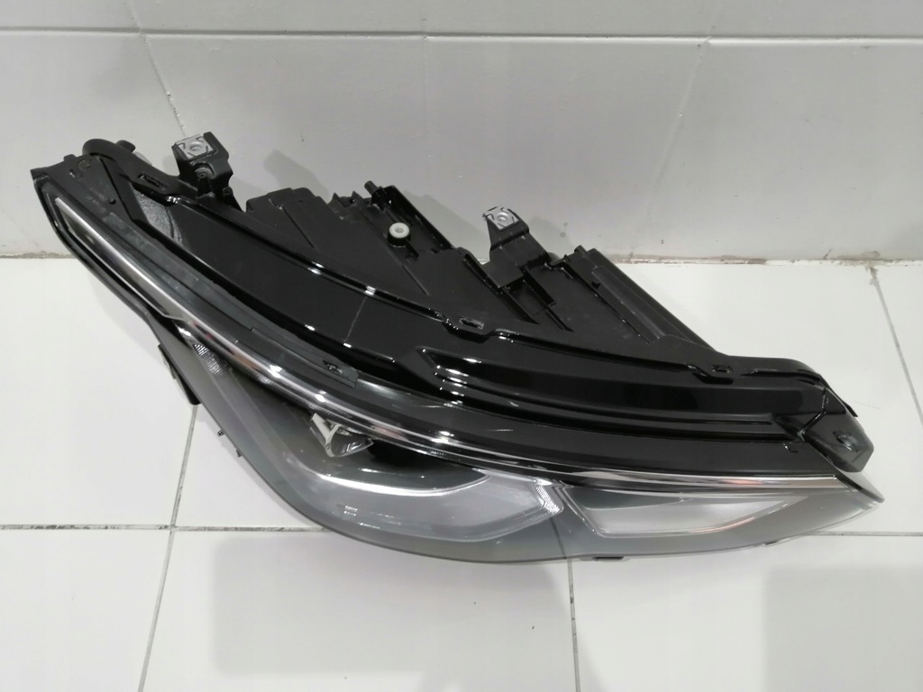 LAMP FATA DREAPTA VW GOLF VIII 8 5H1 Product image