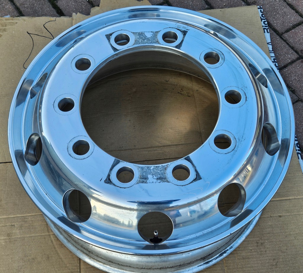 Jantă Alu 8,25x22,5 Alcoa Dura-Bright EVO Product image