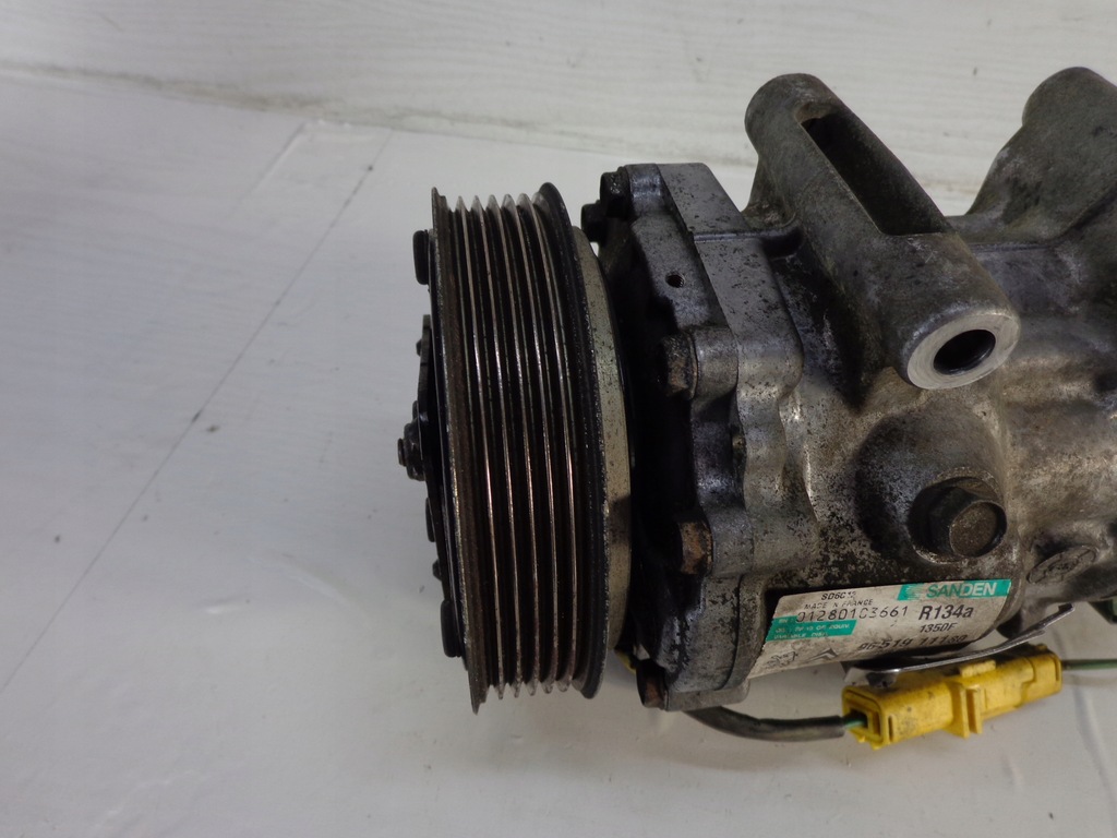 | COMPRESOR AER CONDITIONAT CITROEN C4 2.0 HDI 9651911180 Product image