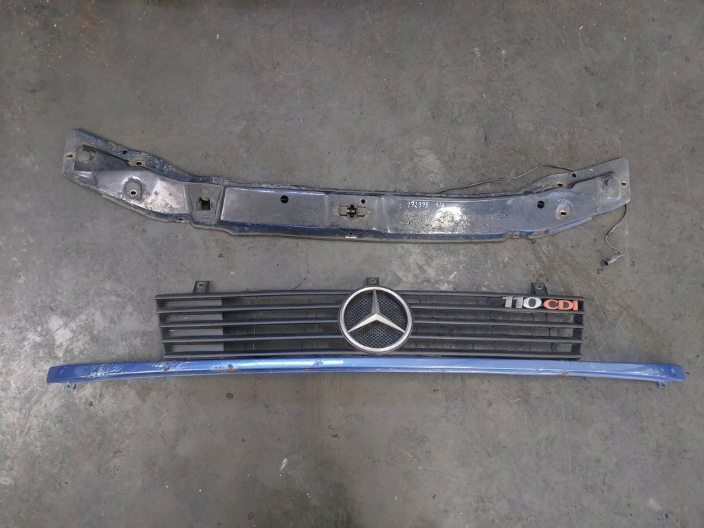 LAMPĂ BARA BARĂ CAPOTA FAȚĂ COMPLETĂ MERCEDES VITO W638 Product image