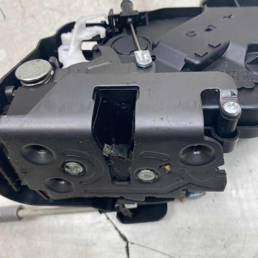 BLOCARE UȘĂ SPATE STÂNGA XC60 I Product image