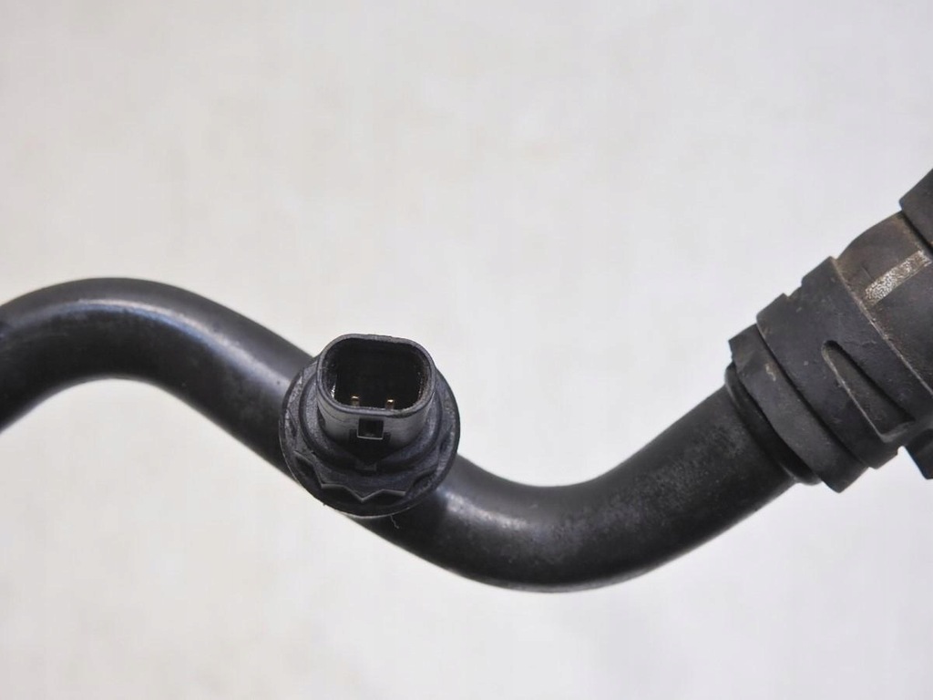 CONDUCTA APA AUDI A4 B8 2.0 TDI 03L121157 Product image