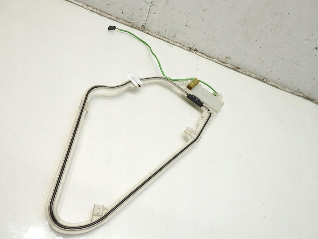 ANTENĂ FĂRĂ CHEIE UȘĂ SPATE STÂNGA MERCEDES W220 A2208200375 Product image