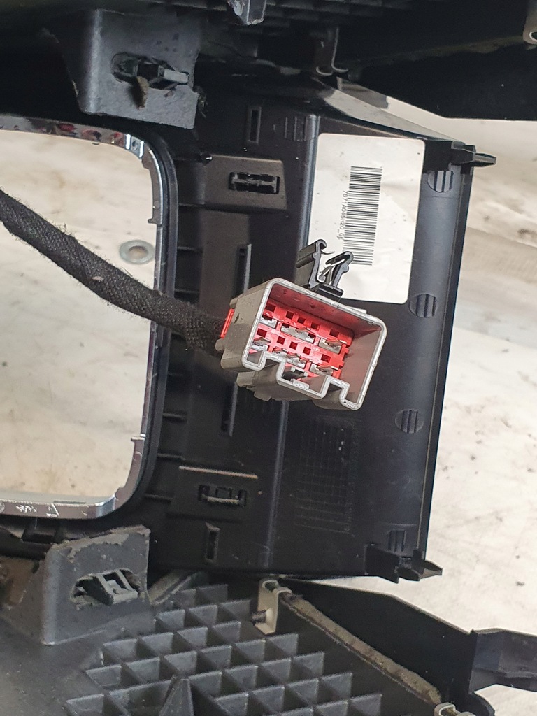 CONSOLA CENTRAL TUNEL OE 7S71-A045A20-AX FORD MONDEO MK4 07 UE Product image