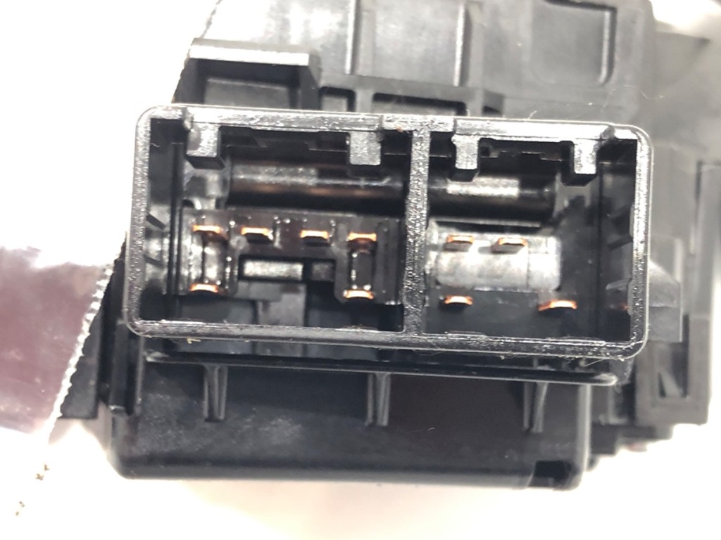 COMBUTATOR COMBINAT TOYOTA AURIS II 17F852 13-18 Product image
