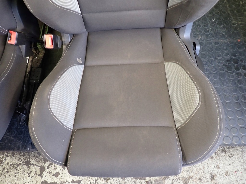 Scaune, bancheta spate, interior FORD FOCUS MK3 LIFT Product image