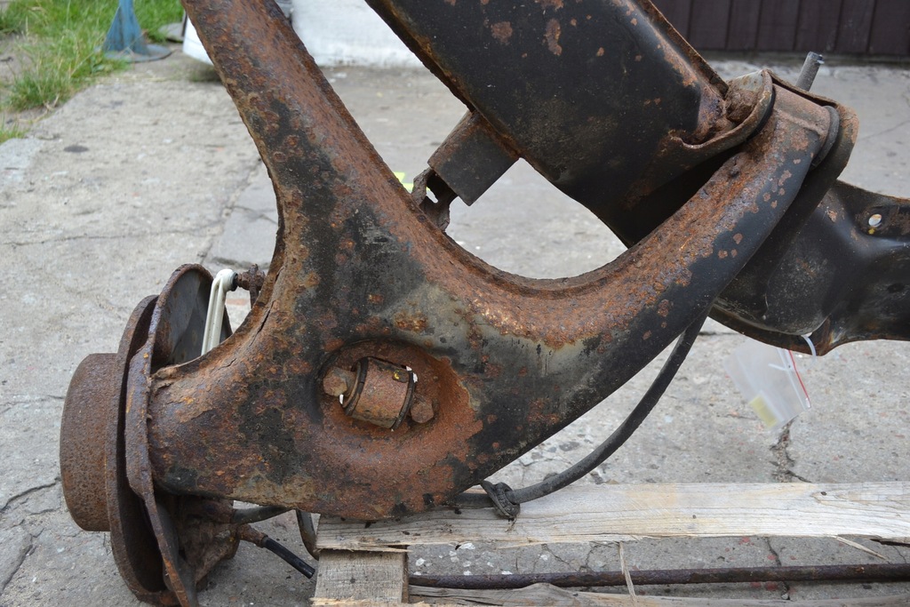Mercedes W126 Carucior spate suspensie spate Product image