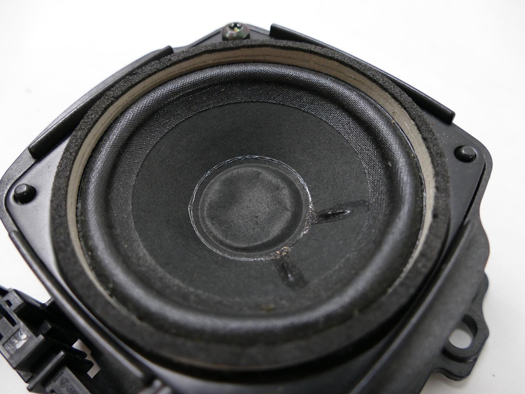 AUDI A8 D3 SPATE BOSE 262990-001 Product image