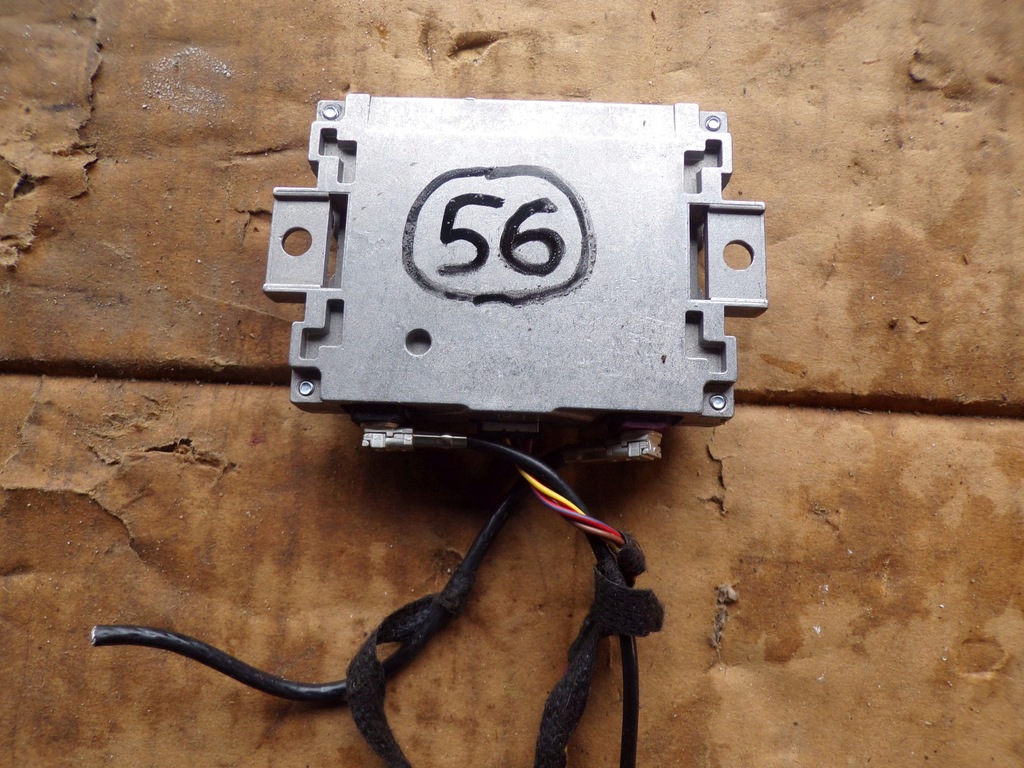 AMPLIFICATOR ANTENA 4N0035456 VW AUDI SKODA SEAT Product image