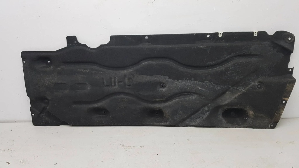 BMW 1 F40 CAPACĂ, PANOU POLOSA, ȘASIU, STÂNGA Product image