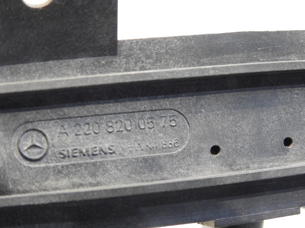 ANTENA FARA CHEIE MERCEDES W220 A2208200575 Product image
