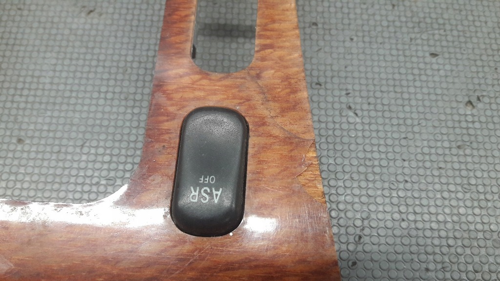 A2106831708 panou central LEMN MERCEDES W210 G Product image