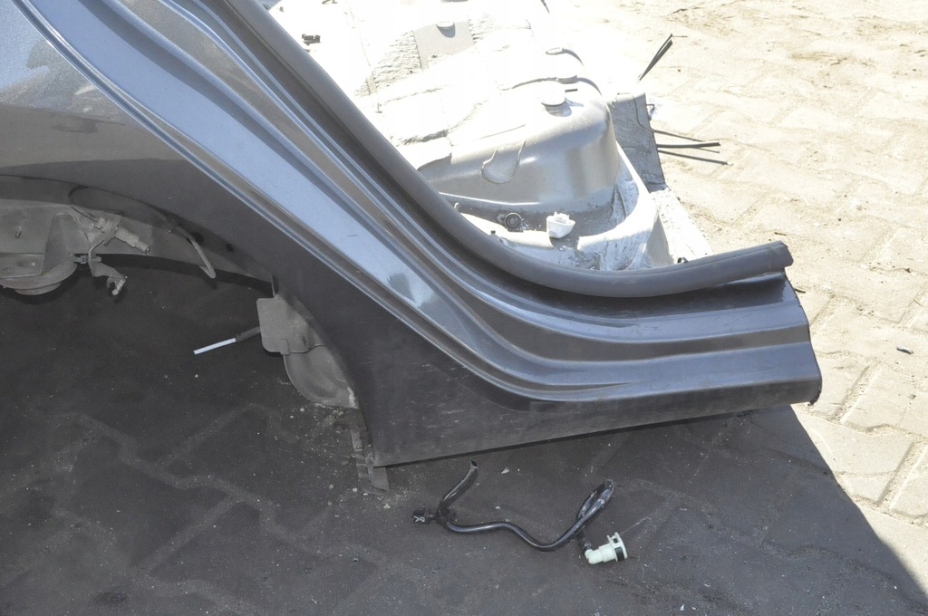 FORD FIESTA MK8 INTREGUL SPATE APARĂ CUREA SPATE STÂNGA DREAPTA Product image