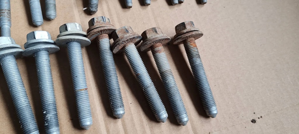 SQ5 Q5 80A ȘURUB SUSPENSIE ȘURBUL SUSPENZI LEAGĂNURI BRINCI FAȚĂ Product image