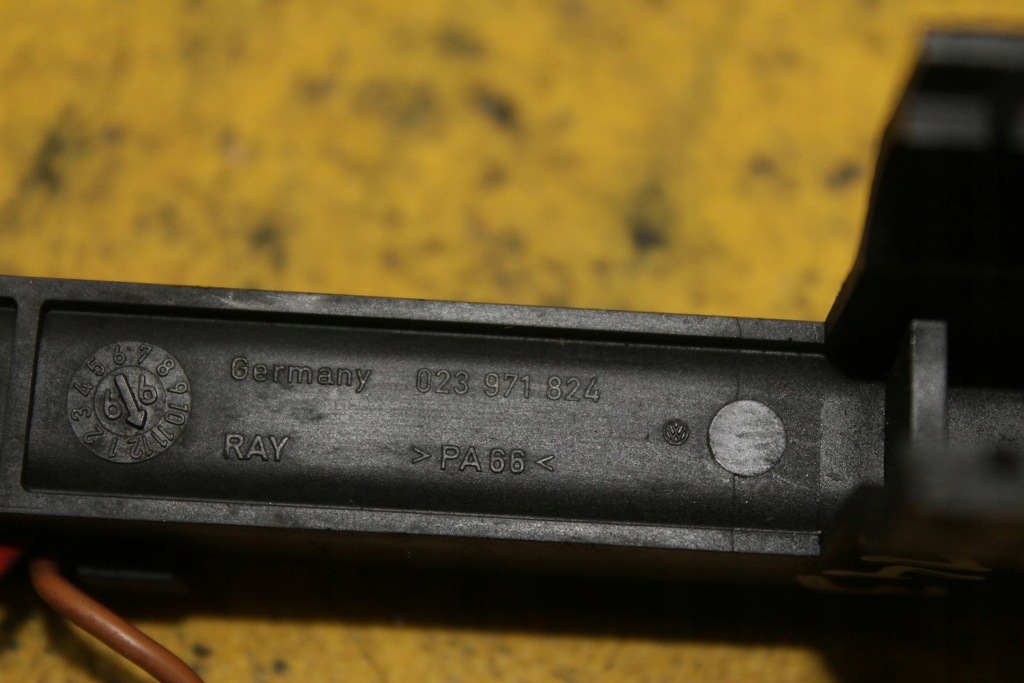 CABLA ELECTRICA INJECTOR T4 023971824 2.5 B Product image