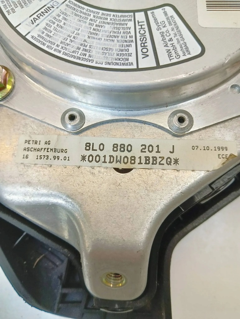 Audi A3 S3 8L 2001 PODUSZKA POWIETRZNA KIEROWCY KIEROWNICY AIRBAG Product image