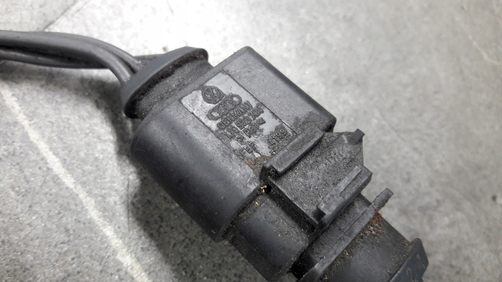 1J0973704 Plug -in Audi VW Cube Product image