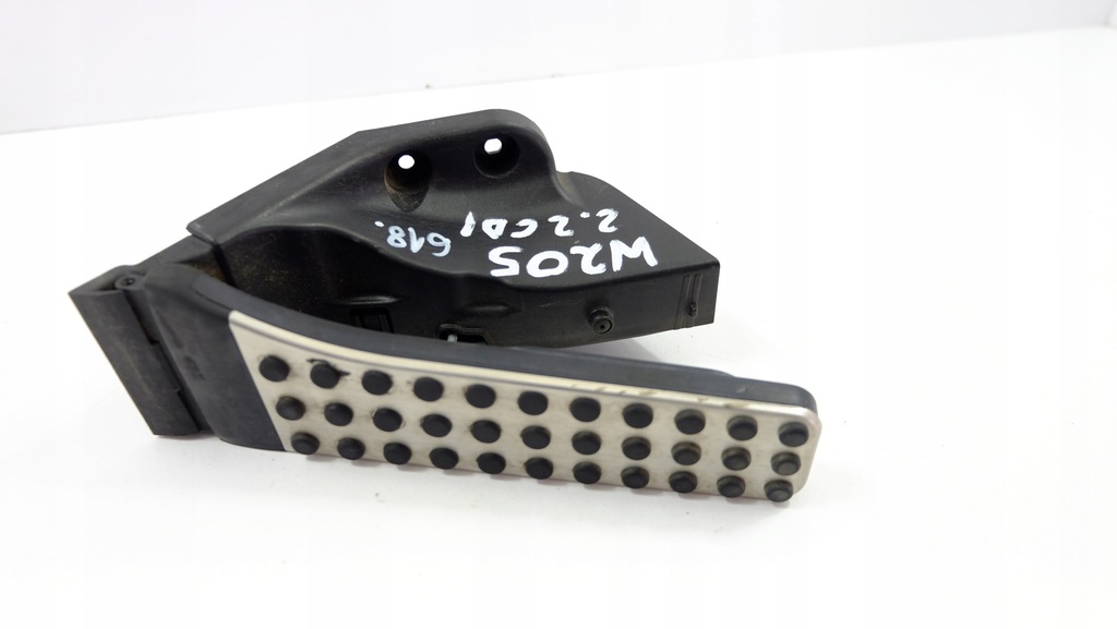MERCEDES C-CLASS W205 2.2 CDI POTENTIOMETR PEDALA A2053000104 Product image