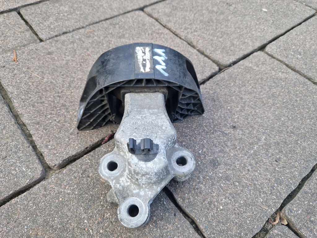 Renault Dacia 1.2 TCE Diverse modele Paw Pad of Engine 112843505R Product image