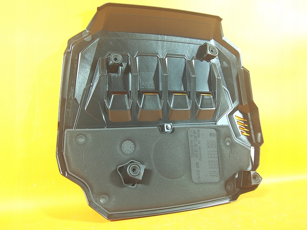 Audi Q3 83A SB 18KM capac motor superior 06k103925DD Product image