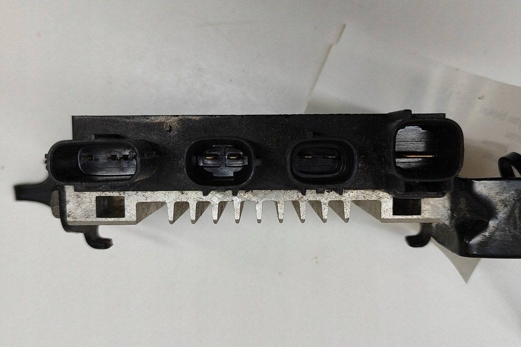 Toyota Hilux 8 AN110 Unitate de control brodat cu lumânări 28551-0E010 2.4D Product image