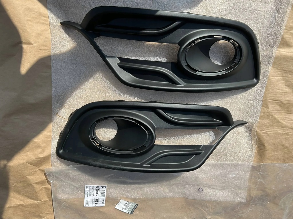 GRILA BARA DE BARA FATA STANGA RENAULT MEGANE III LIFT Product image
