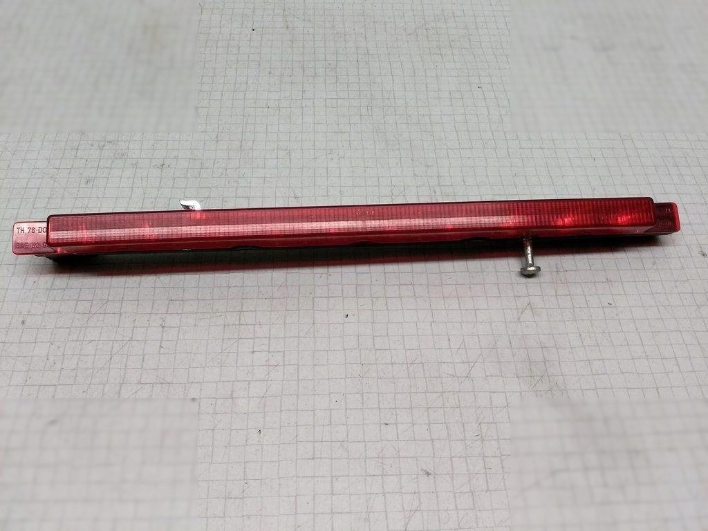 8D9945097B AUDI Lampă de frână suplimentară Product image