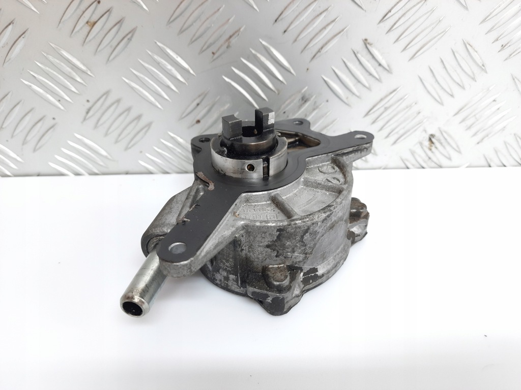 MERCEDES E W212 W207 POMPA VACUUM 3.0 CDI A6422300065 Product image