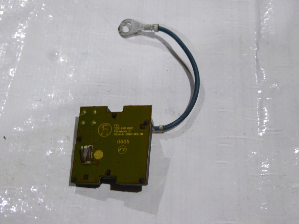 AMPLIFICATOR ANTENA AUDI A6 C6 4F0 SEDAN 4F5035225P Product image