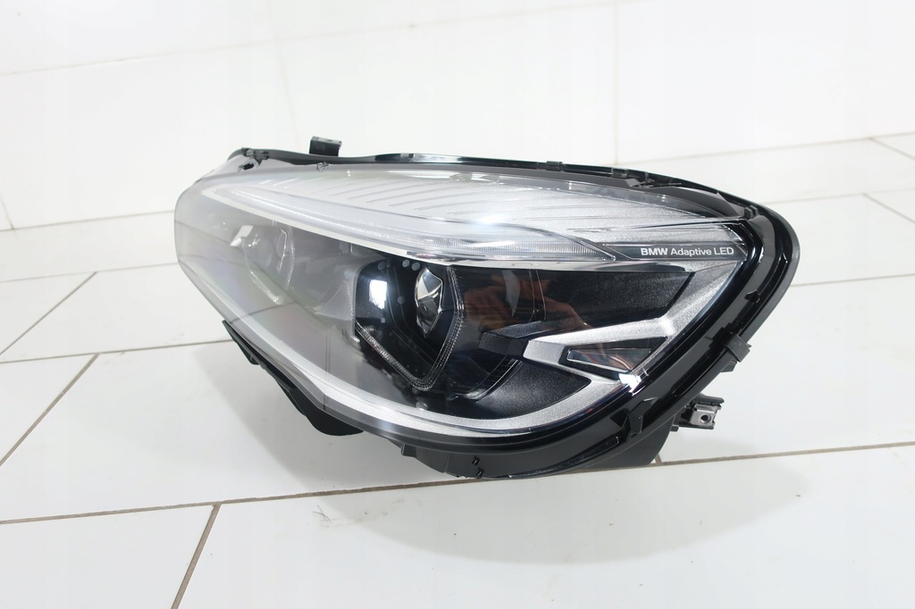 LAMPĂ FAŢĂ STÂNGA BMW 2 F45 LIFT ADAPTIVE LED Product image