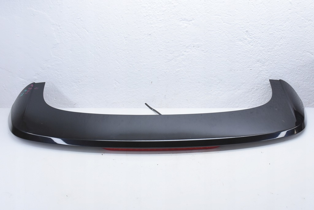 KIA CEED II 12-18 break eleron clapete spate +STOP BLACK Product image