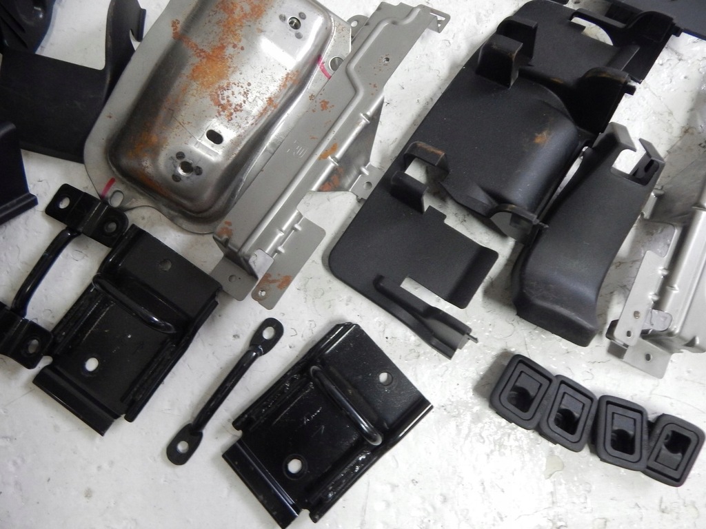 FIXARE SCAUNE SPATE TOYOTA RAV4 HYBRID 15-18 Product image