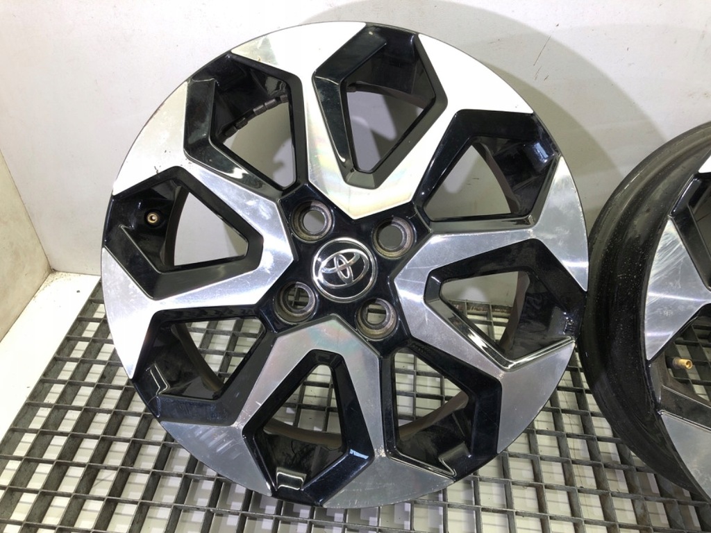 SET JANTE 15" 4.5J 4X100 ET35 42611-0H050 TOYOTA AYGO II Product image