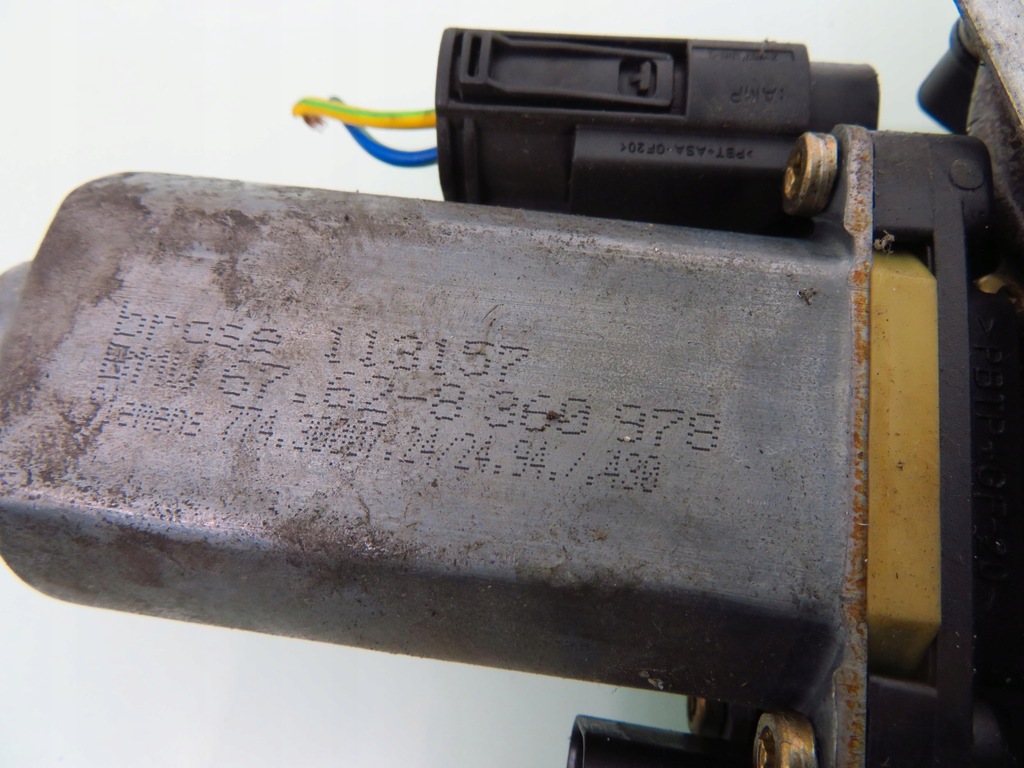 GEAM FATA DREAPTA BMW E36 8360978 Product image